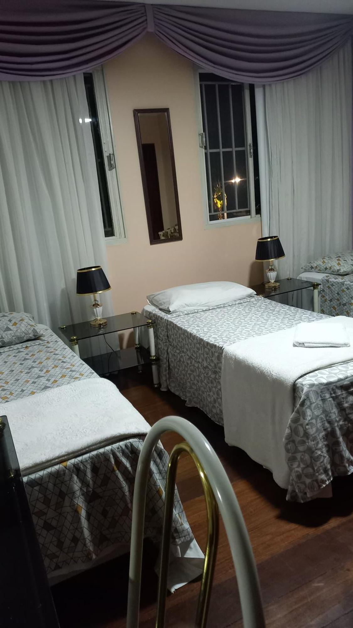 Kzazendf Cama E Cafe Asa Sul Panzió Brazíliaváros Kültér fotó